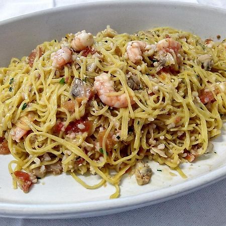 Hotel Ristorante Il Grillo アックアヴィーヴァ・ピチェーナ エクステリア 写真