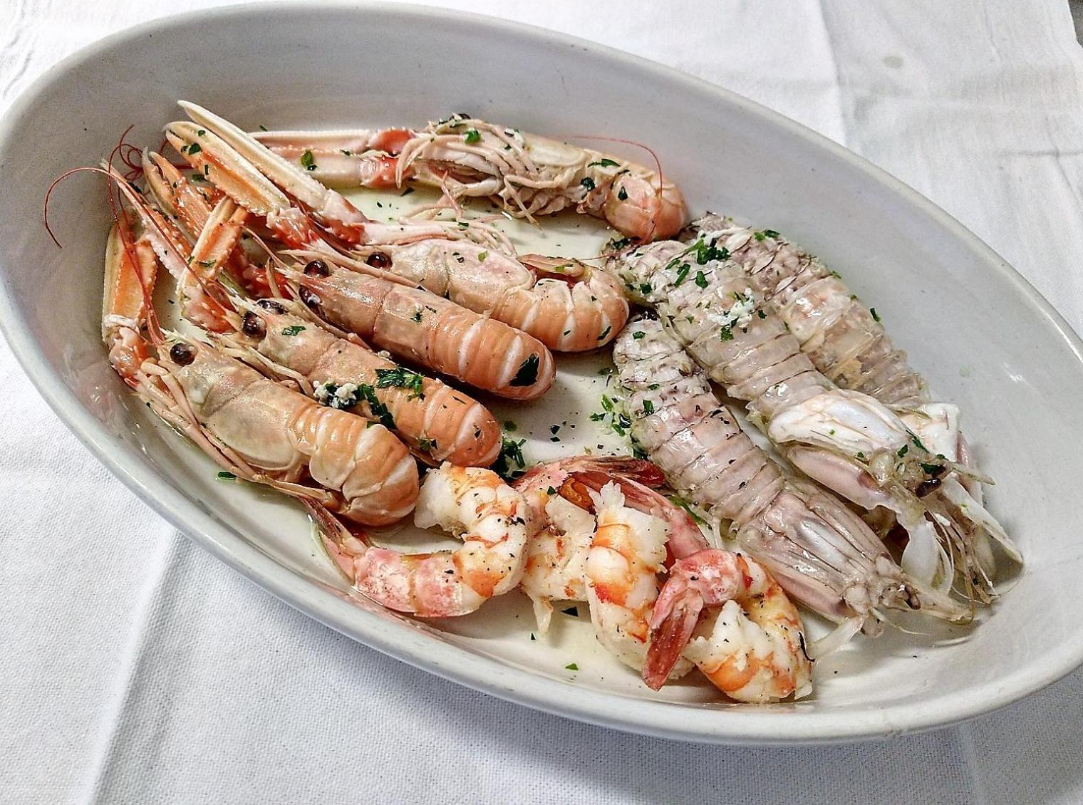 Hotel Ristorante Il Grillo アックアヴィーヴァ・ピチェーナ エクステリア 写真